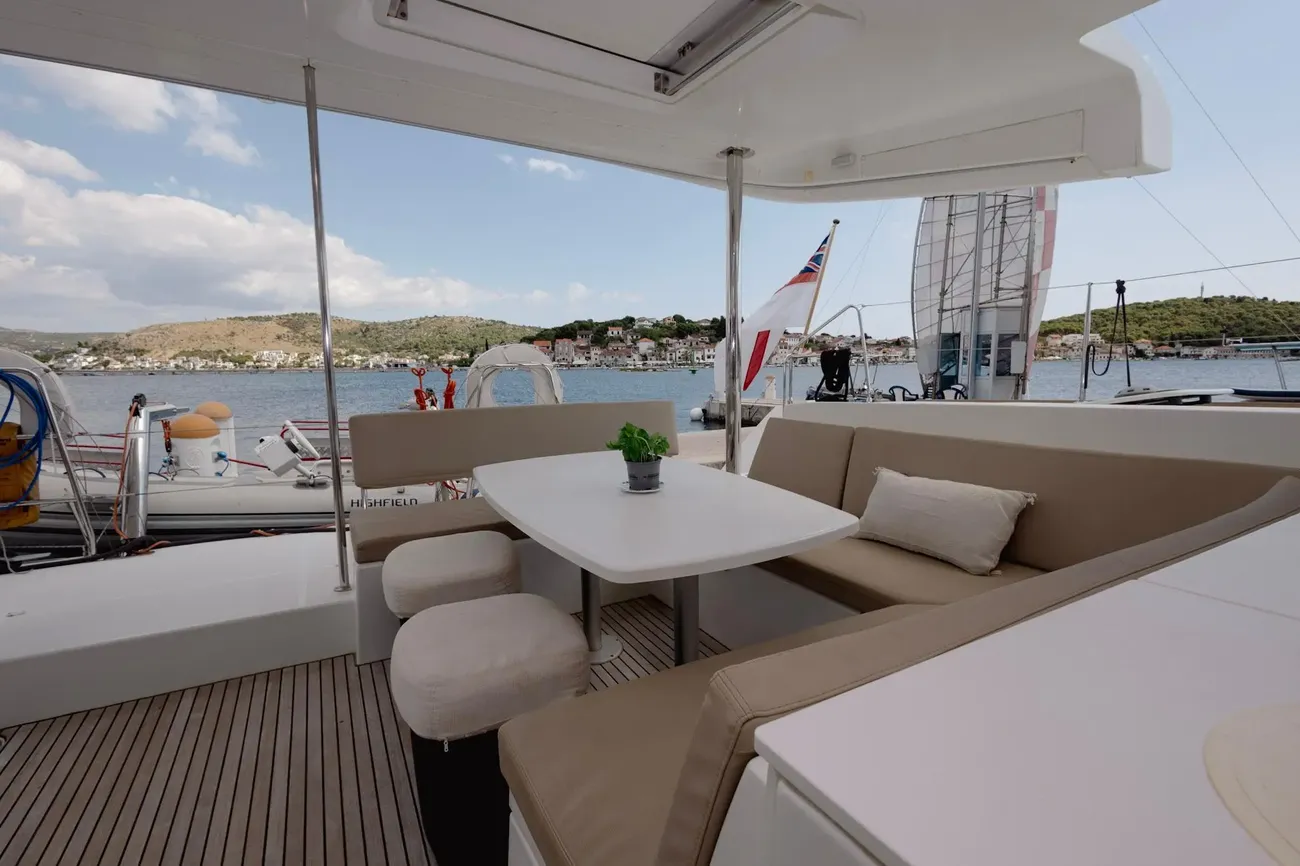 Thumbnail von Lagoon 450 Princess Fontanka