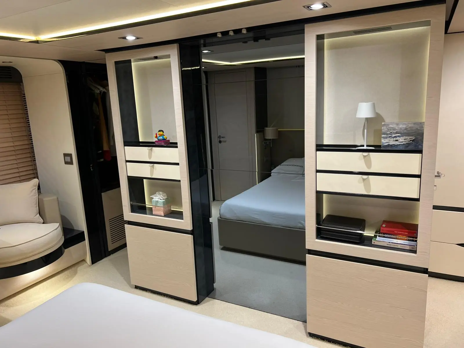 Thumbnail von Azimut 80