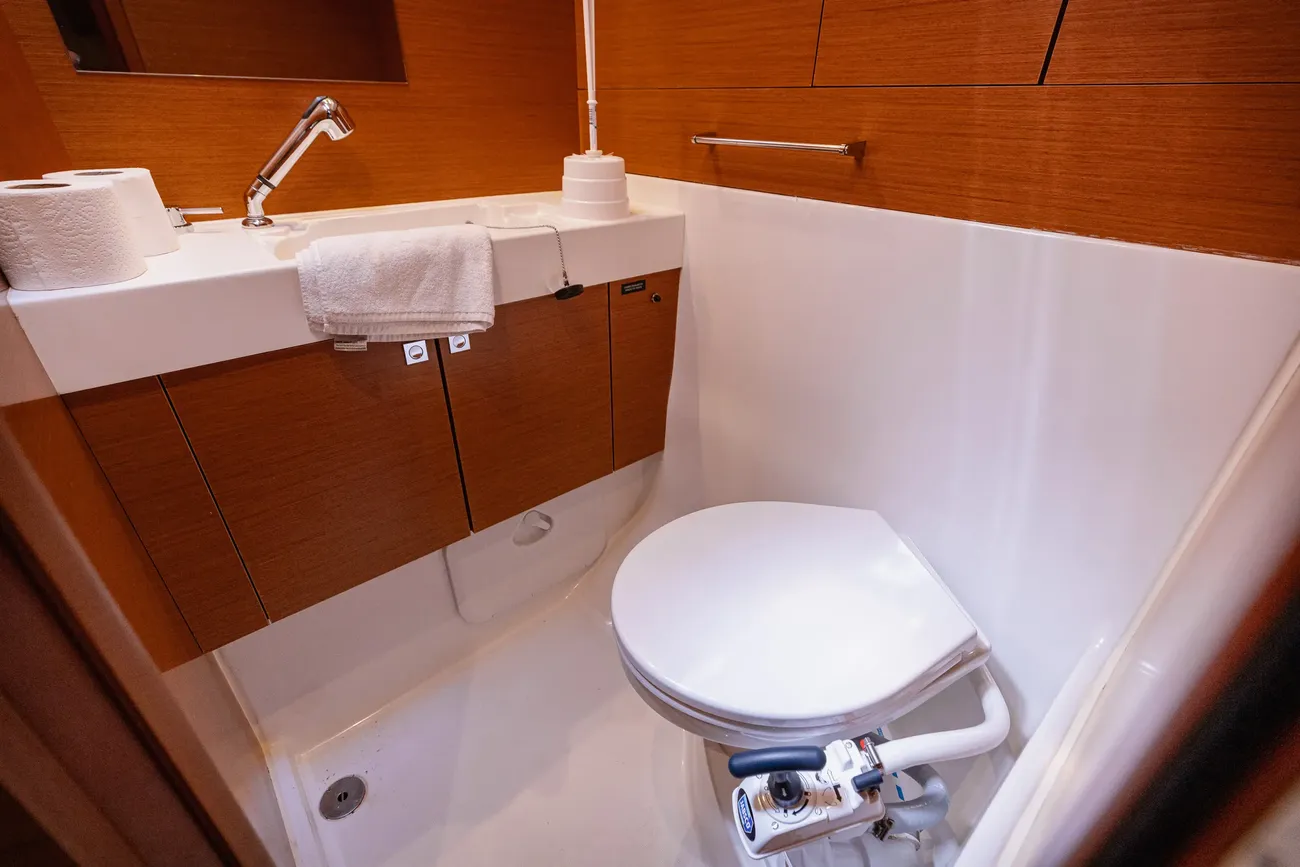 Thumbnail von Jeanneau Sun Odyssey 519