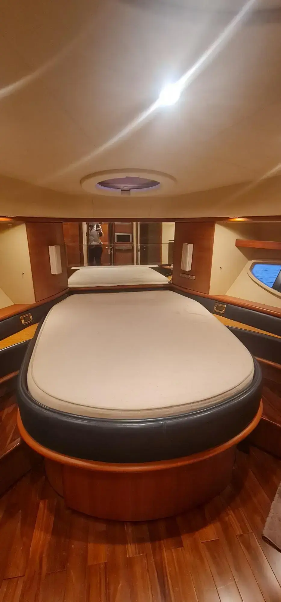 Thumbnail von Azimut 62 8818919