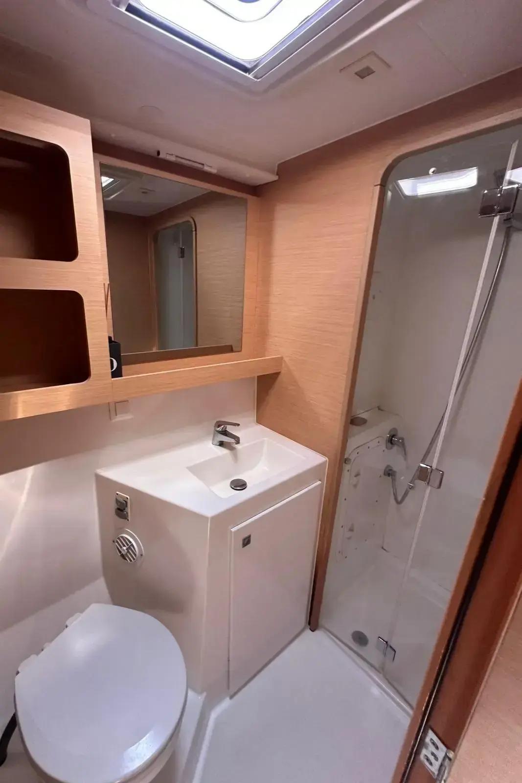 Thumbnail von Lagoon 42 9582624