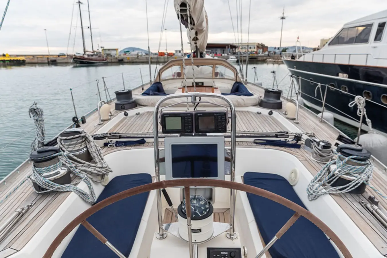 Thumbnail von Nautor Swan 68 DEFIANCE