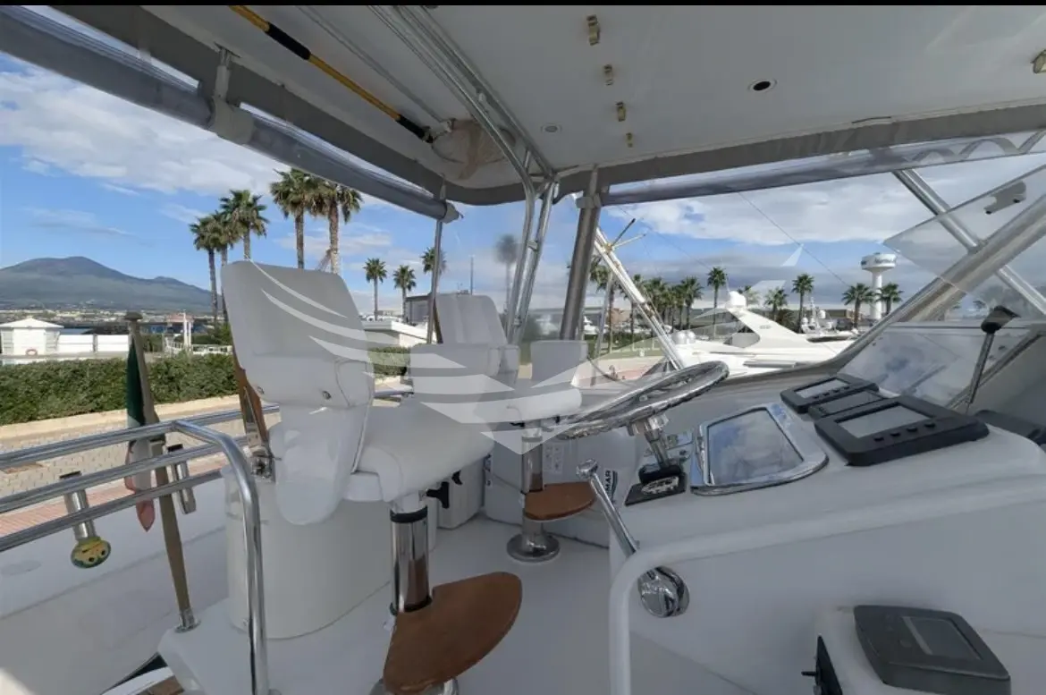 Thumbnail von Hatteras 50 Convertible