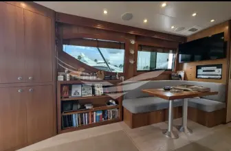 Thumbnail von Hatteras 50 Convertible