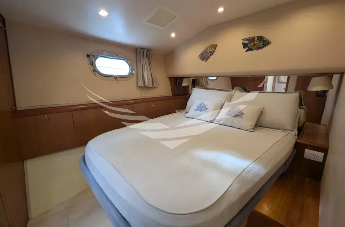 Thumbnail von Hatteras 50 Convertible