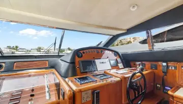 Thumbnail von Ferretti Yachts 810