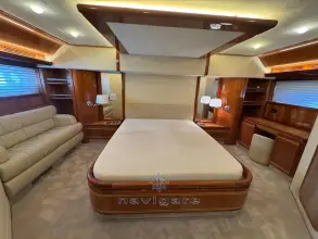 Thumbnail von Ferretti Yachts 810