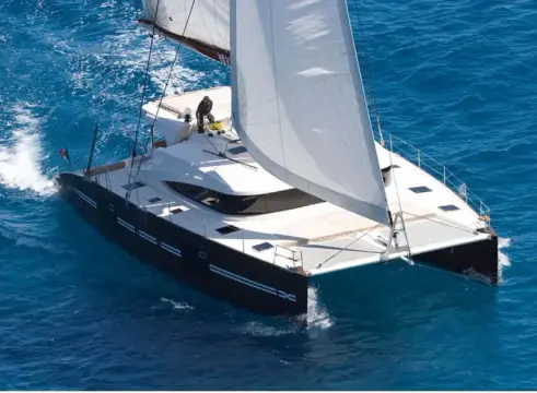 C.N.Catamaran Center Nyx 565
