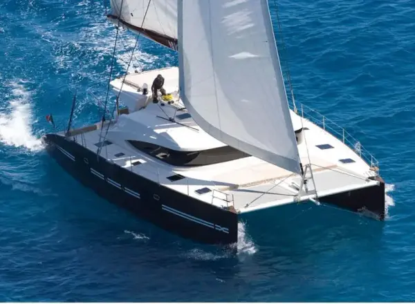 C.N.Catamaran Center Nyx 565