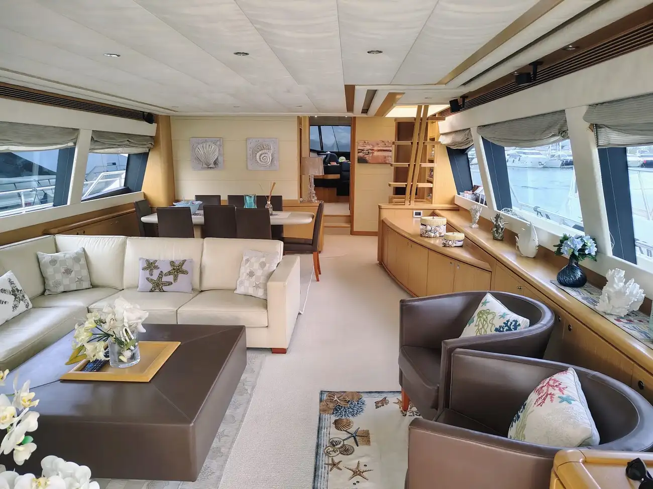 Thumbnail von Ferretti Yachts 830 FERRETTI YACHTS 830