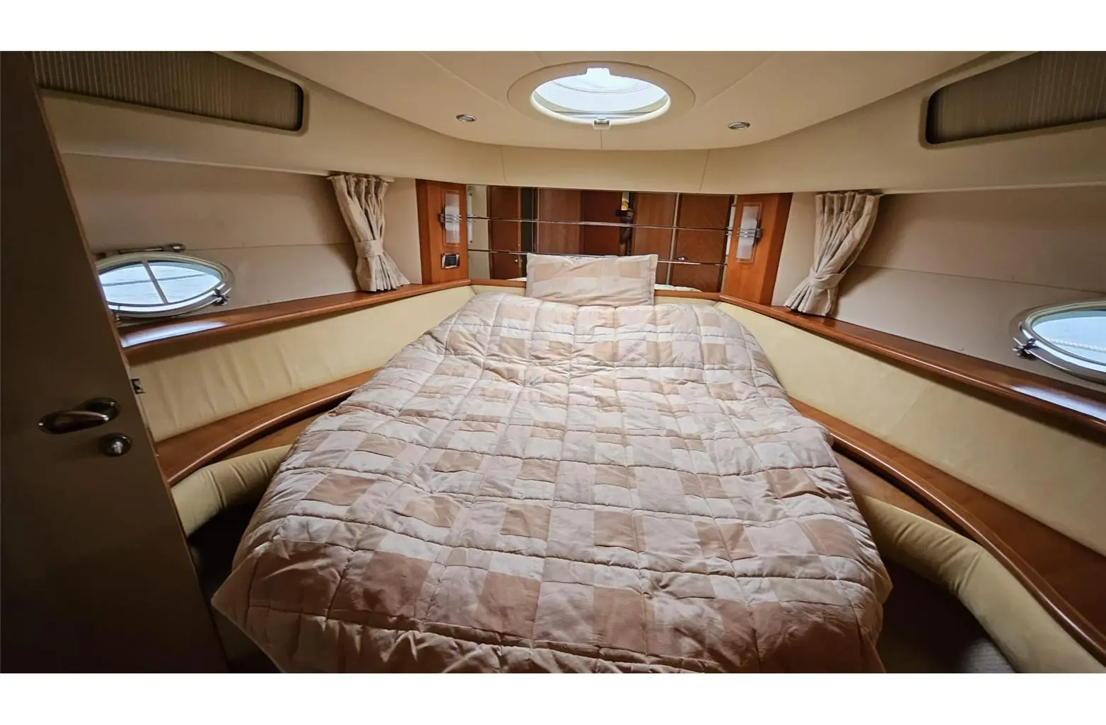 Thumbnail von Azimut 46