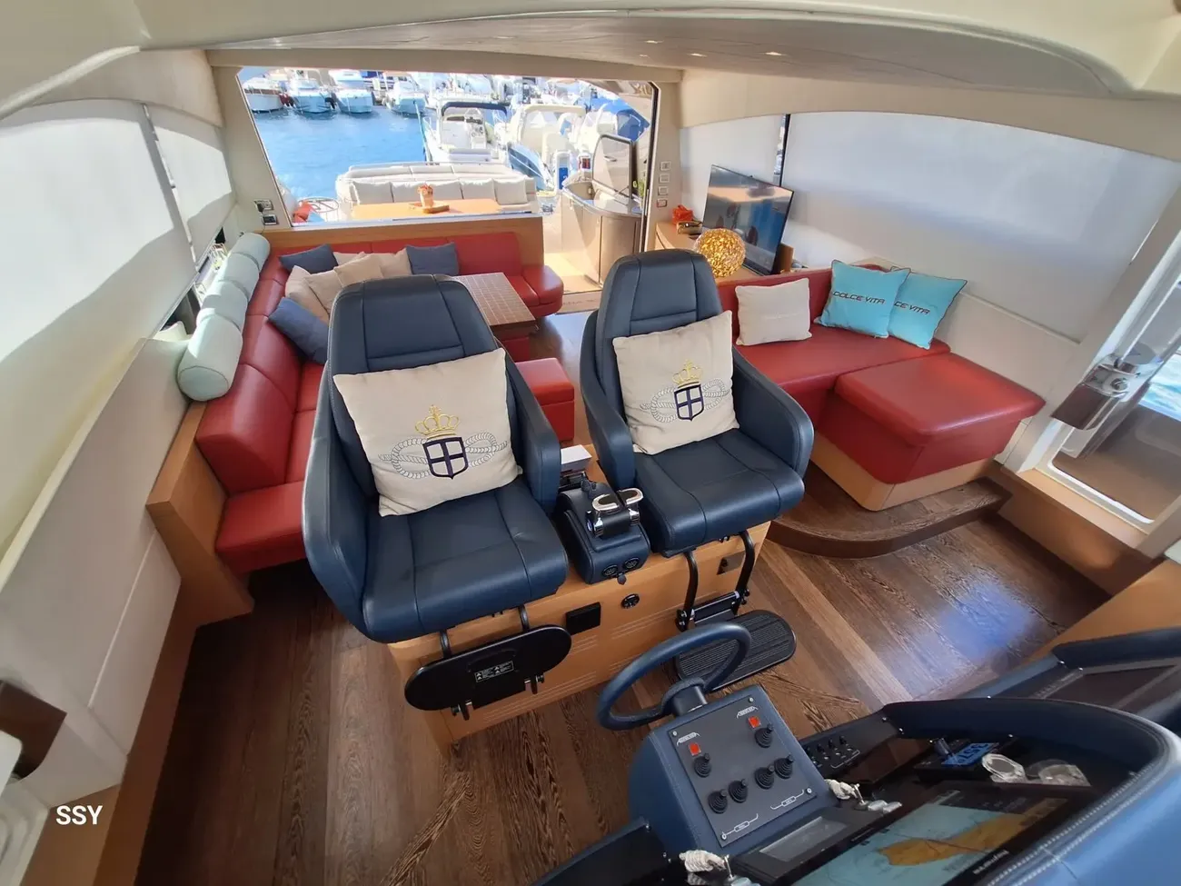 Thumbnail von Pershing 72