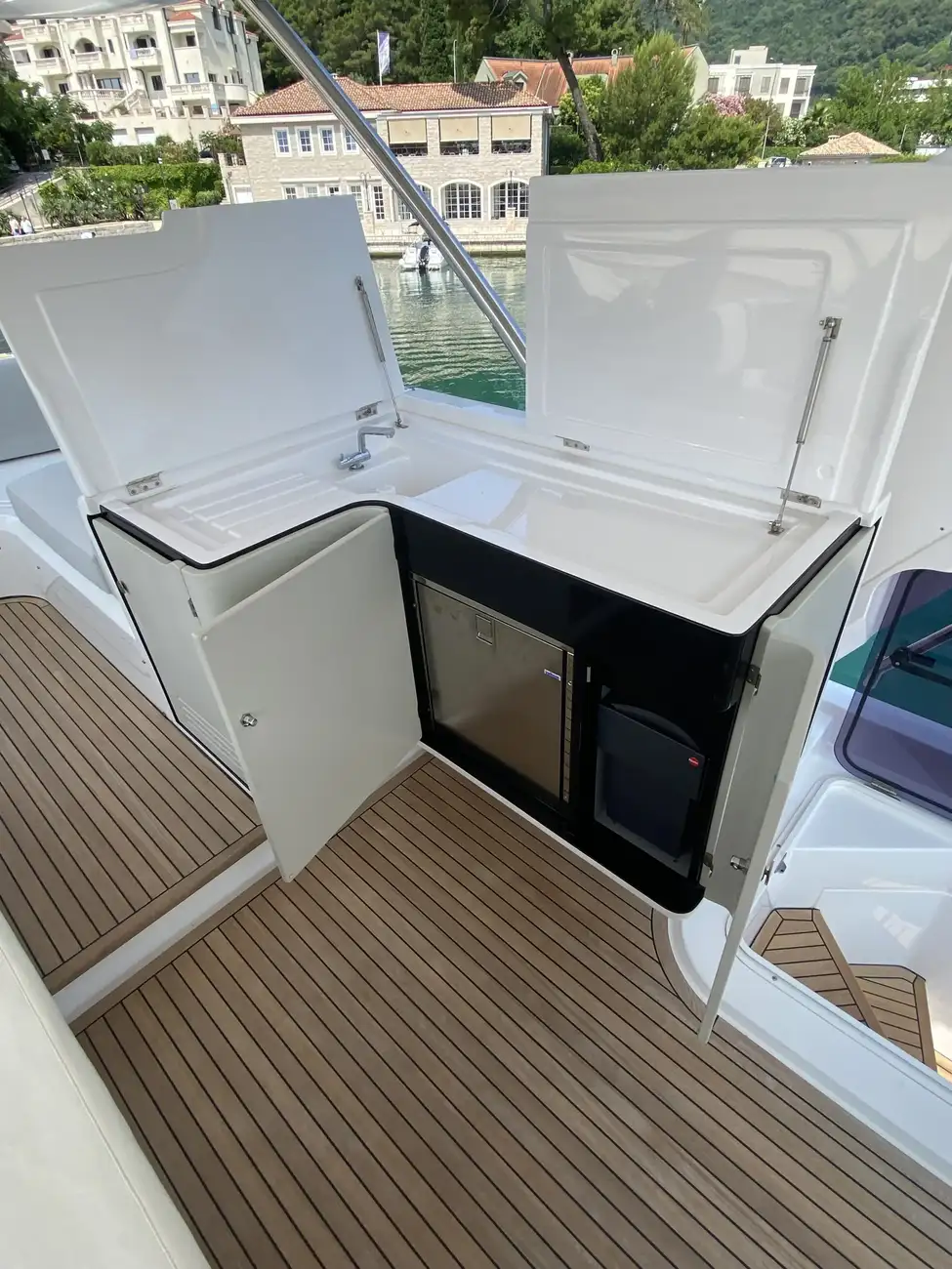 Thumbnail von Azimut 60