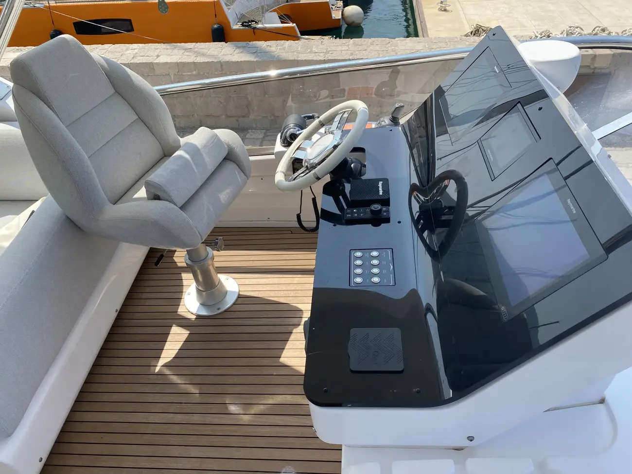 Thumbnail von Azimut 60