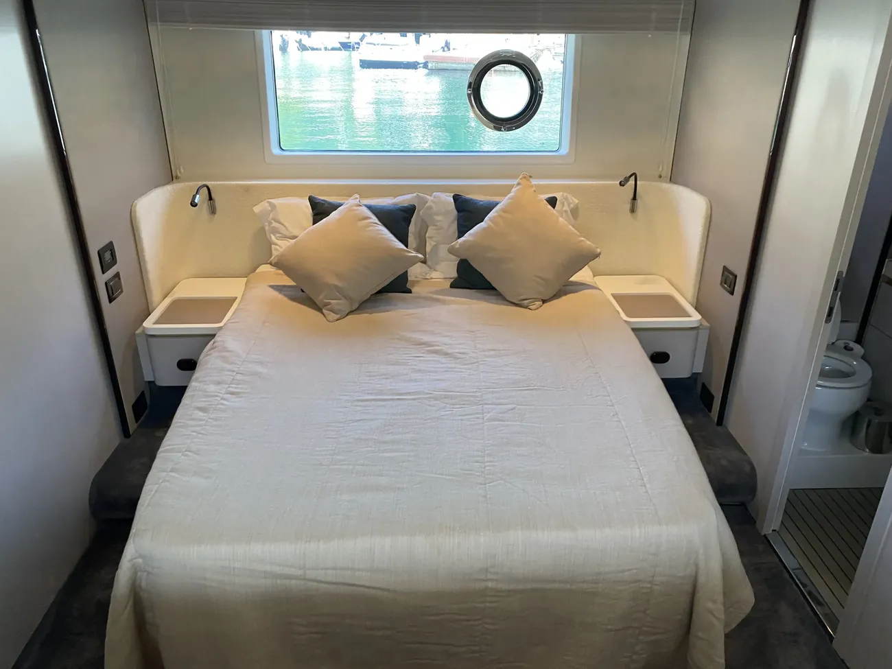 Thumbnail von Azimut 60