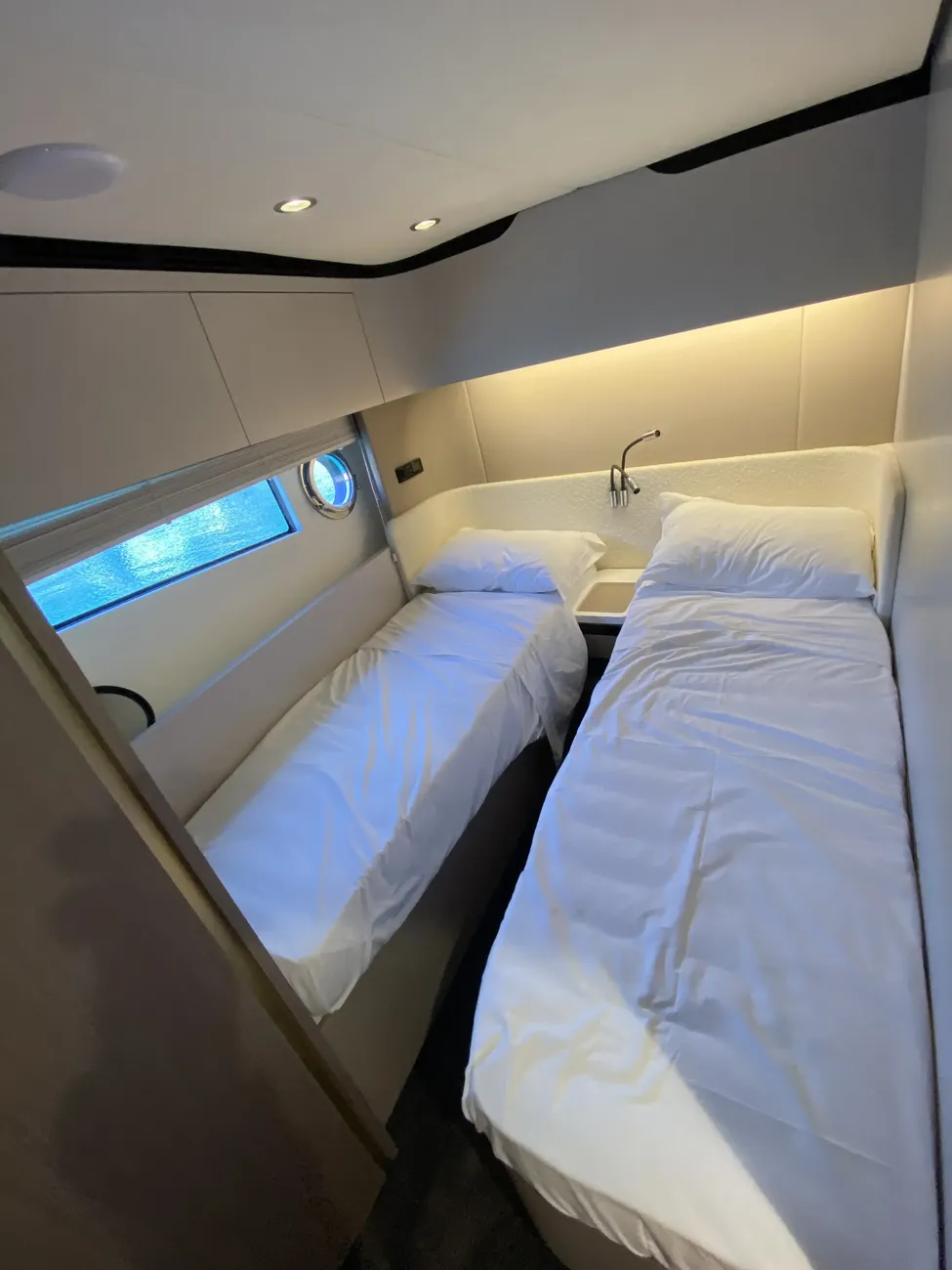 Thumbnail von Azimut 60