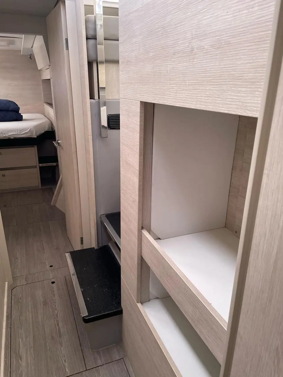 Thumbnail von Leopard 50 Gone With The Wind