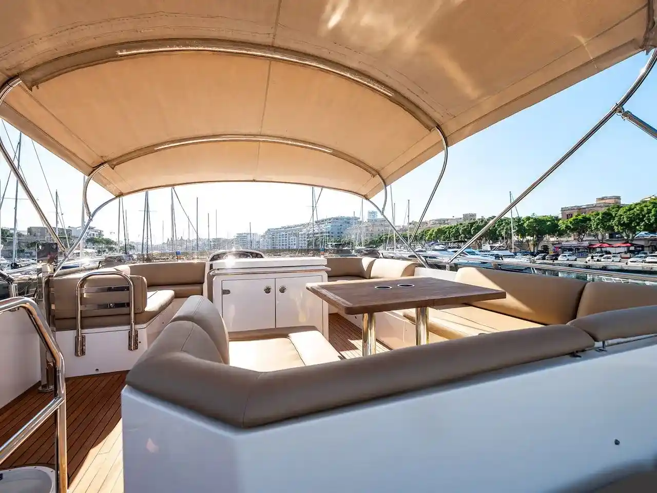 Thumbnail von Princess 62 STELLAR II