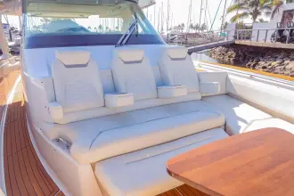 Thumbnail von Tiara Yachts 43LS