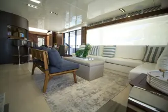 Thumbnail von Bugari F86 Seda