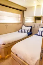 Thumbnail von Ferretti Yachts 720