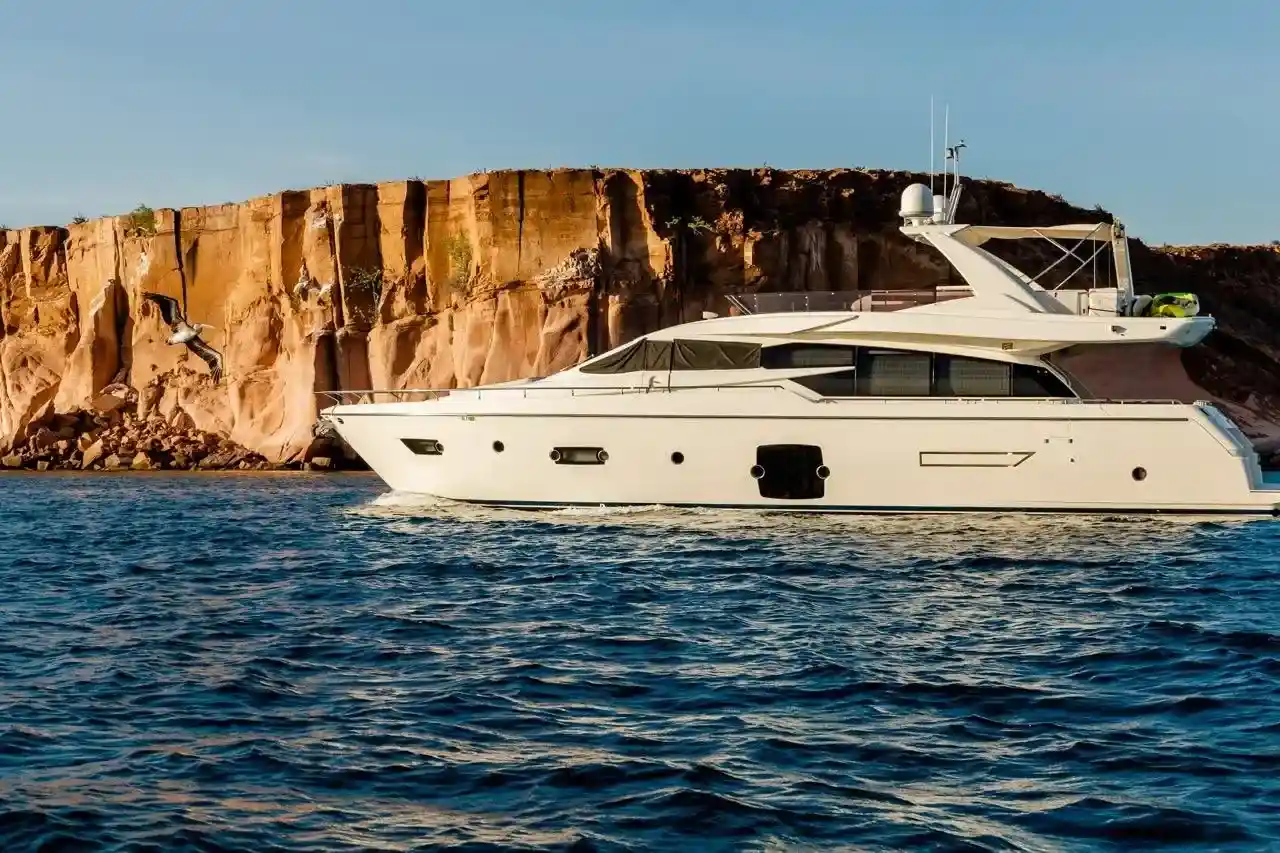Thumbnail von Ferretti Yachts 720