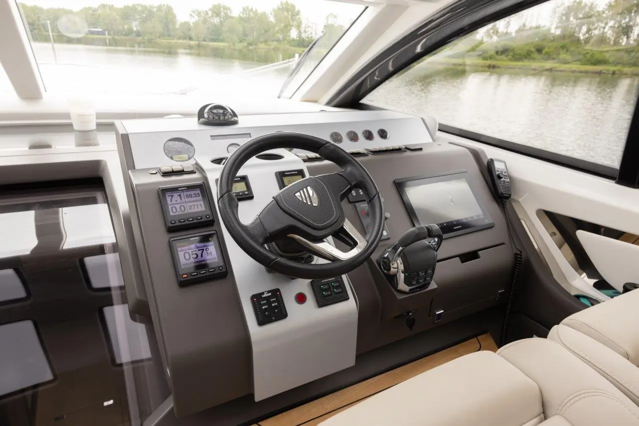 Thumbnail von Fairline Targa 53 Open