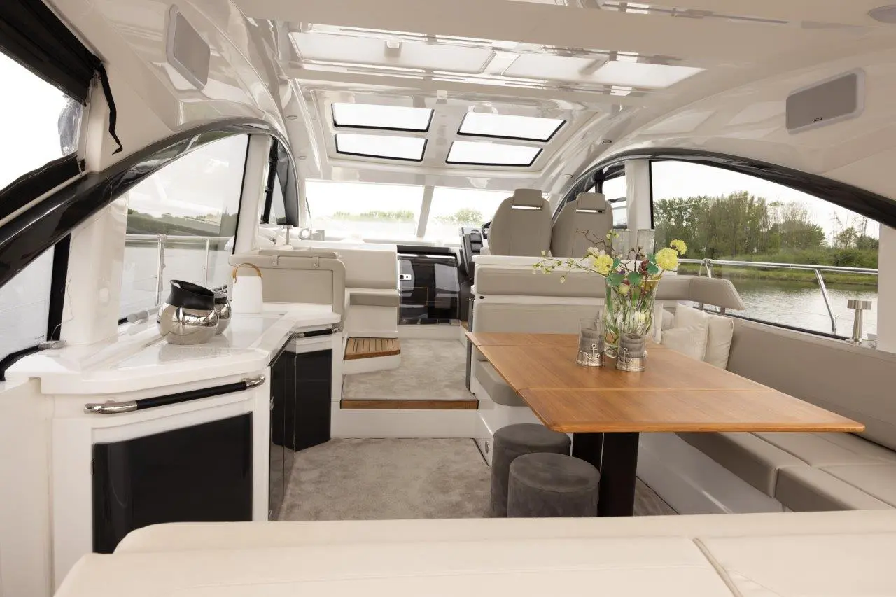 Thumbnail von Fairline Targa 53 Open