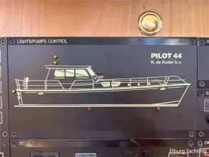 Thumbnail von Pilot 44