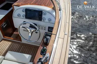 Thumbnail von Long Island Yachts 33 Runabout Hybrid