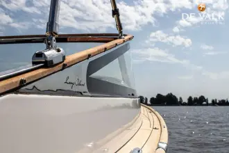 Thumbnail von Long Island Yachts 33 Runabout Hybrid