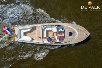 Thumbnail von Long Island Yachts 33 Runabout Hybrid