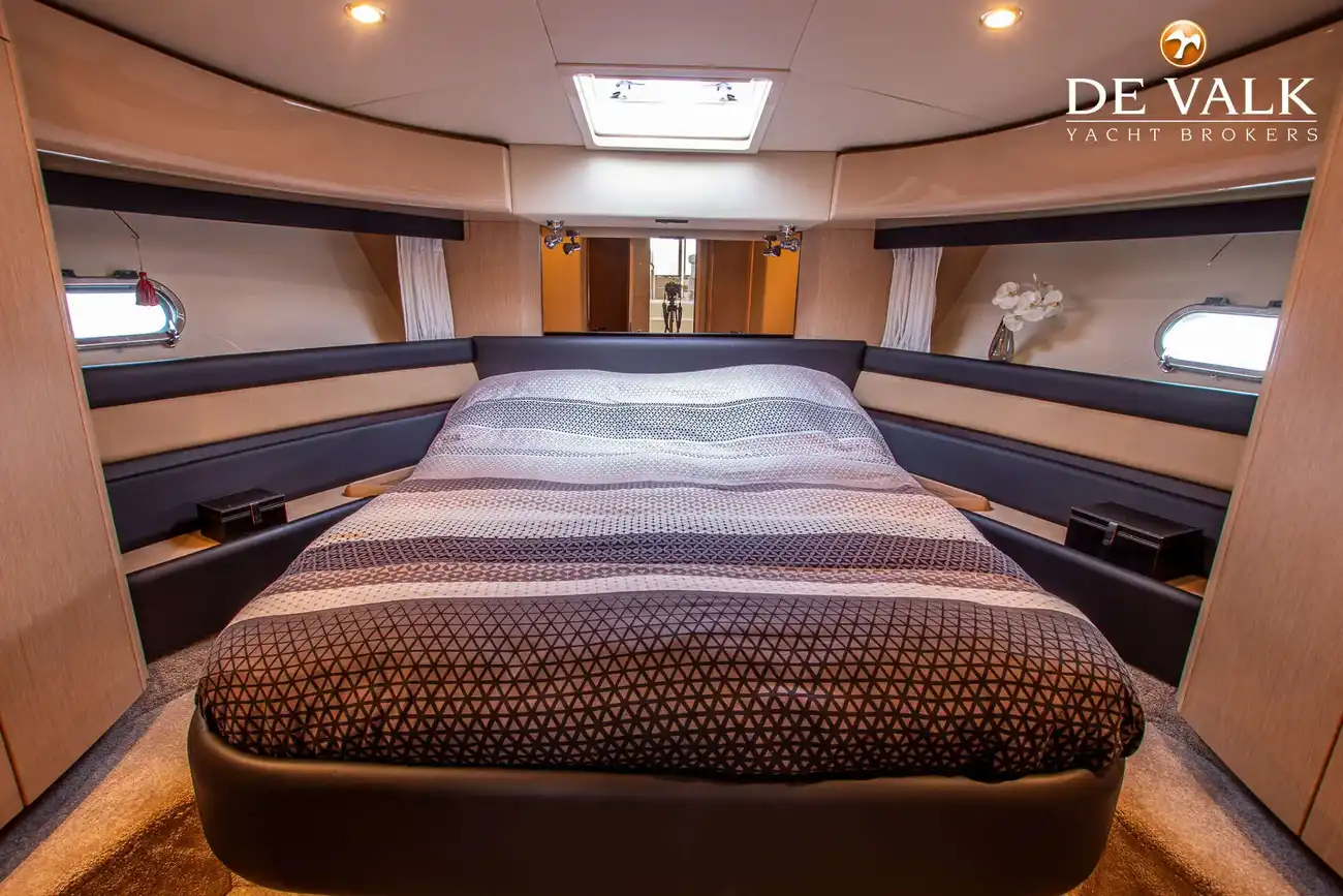 Thumbnail von Ferretti Yachts 550