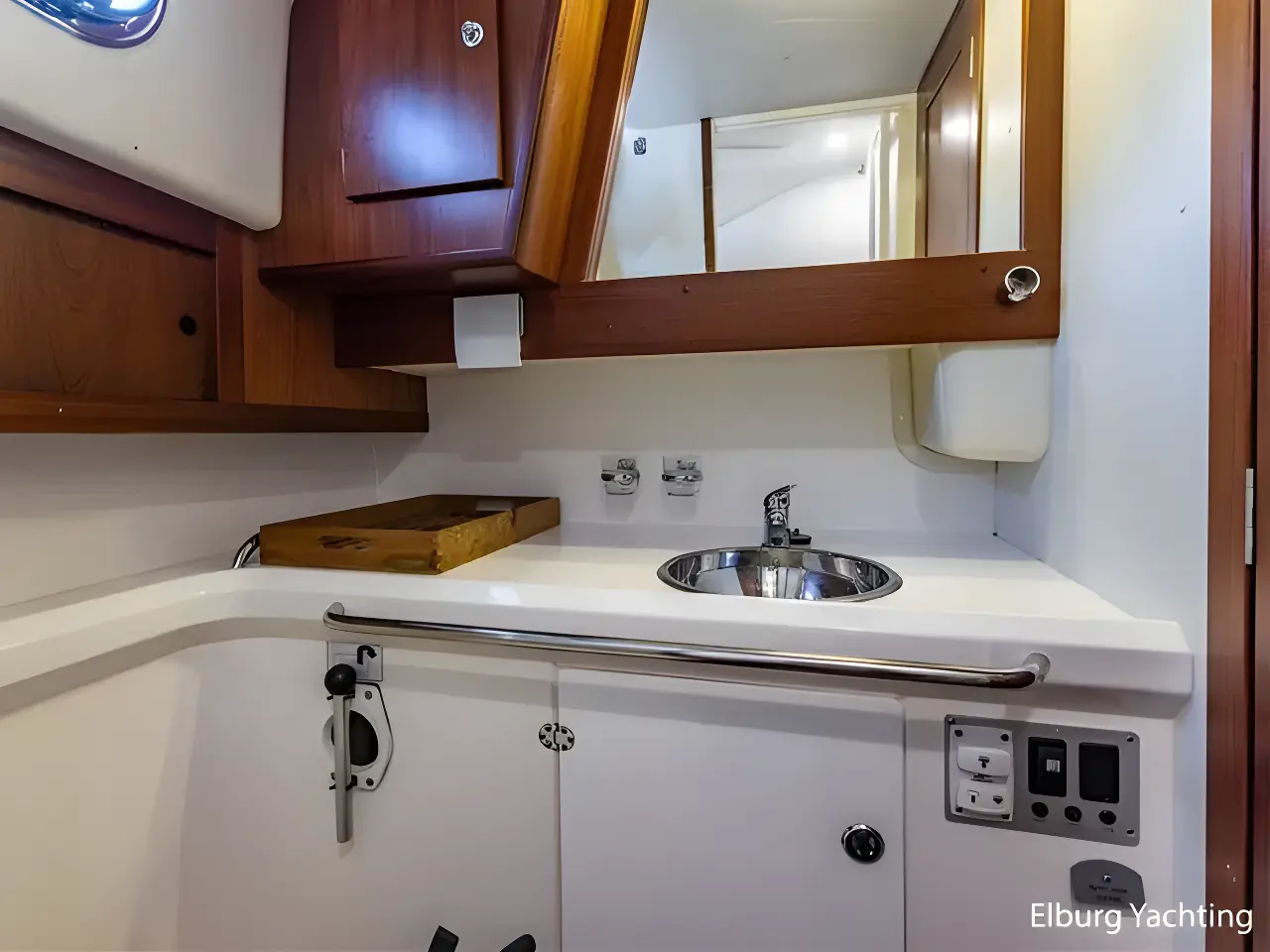 Thumbnail von Nimbus 380 Commander