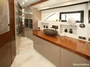 Thumbnail von Van Den Hoven Executive 2100