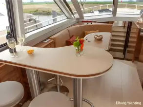 Thumbnail von Van Den Hoven Executive 2100