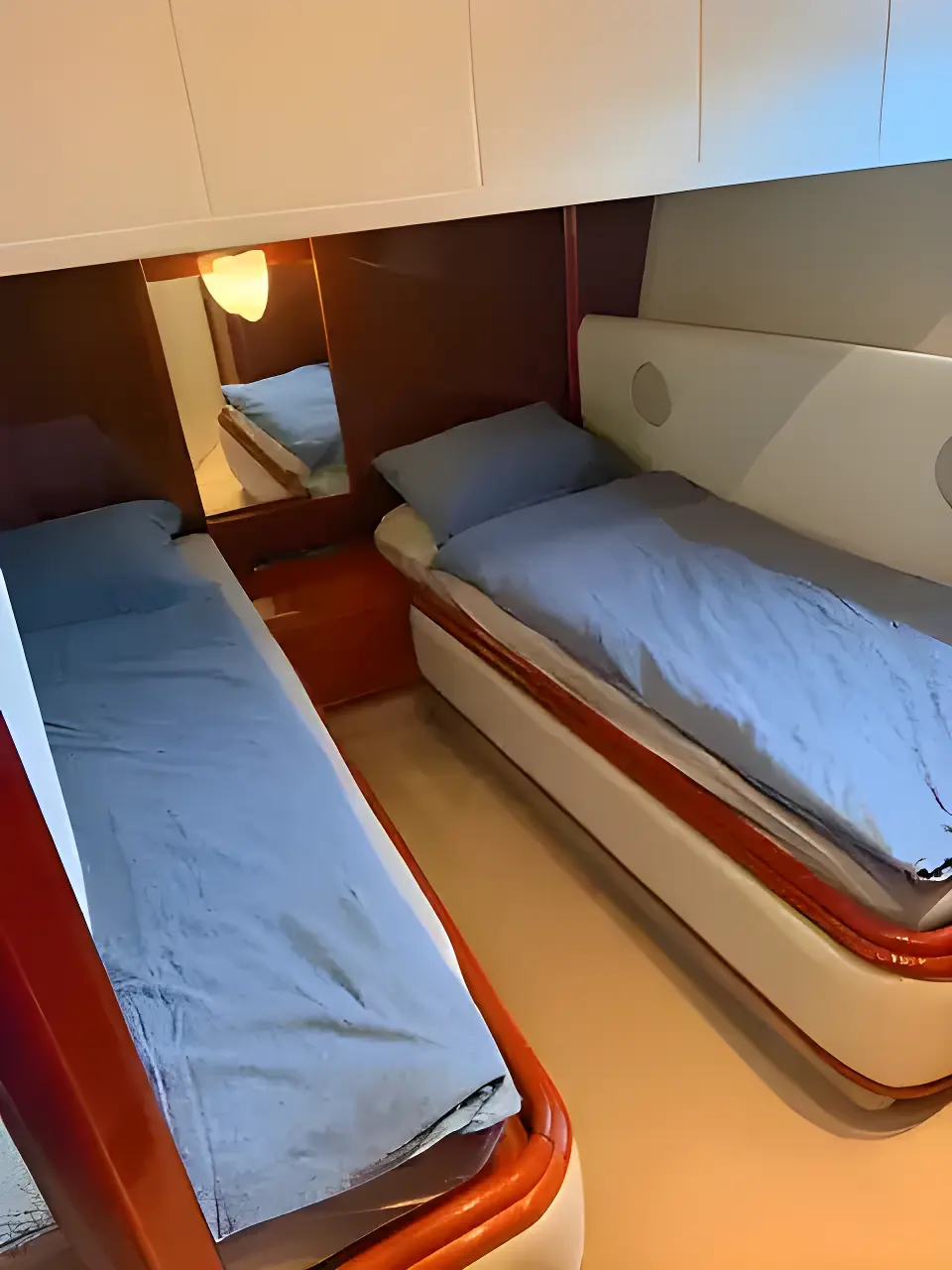 Thumbnail von Astondoa 54 GLX