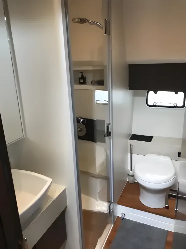 Thumbnail von Fairline Squadron 42 n/a