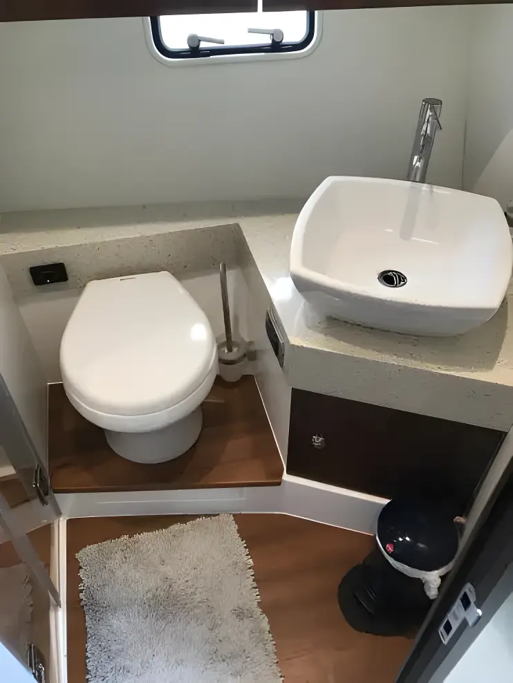 Thumbnail von Fairline Squadron 42 n/a