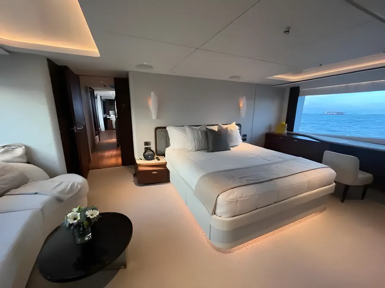 Thumbnail von Princess Y95 ROVAL