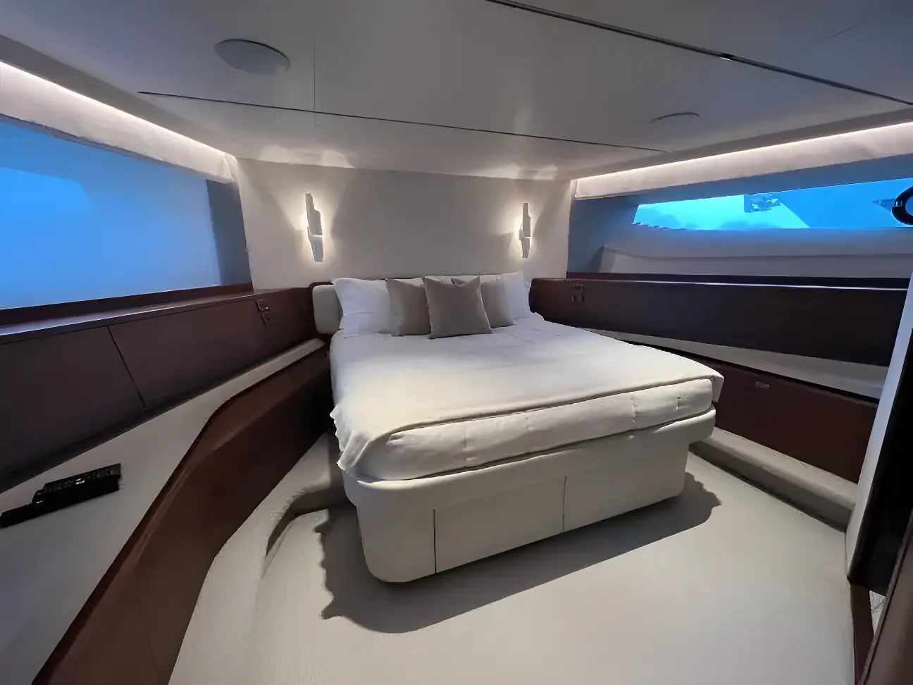 Thumbnail von Princess Y95 ROVAL