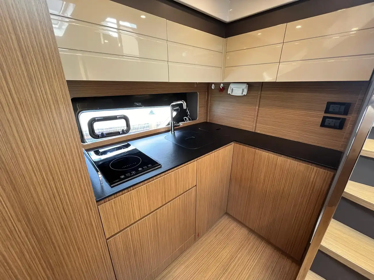 Thumbnail von Azimut Atlantis 43 9520020