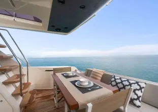 Thumbnail von Ferretti Yachts 500 FY500