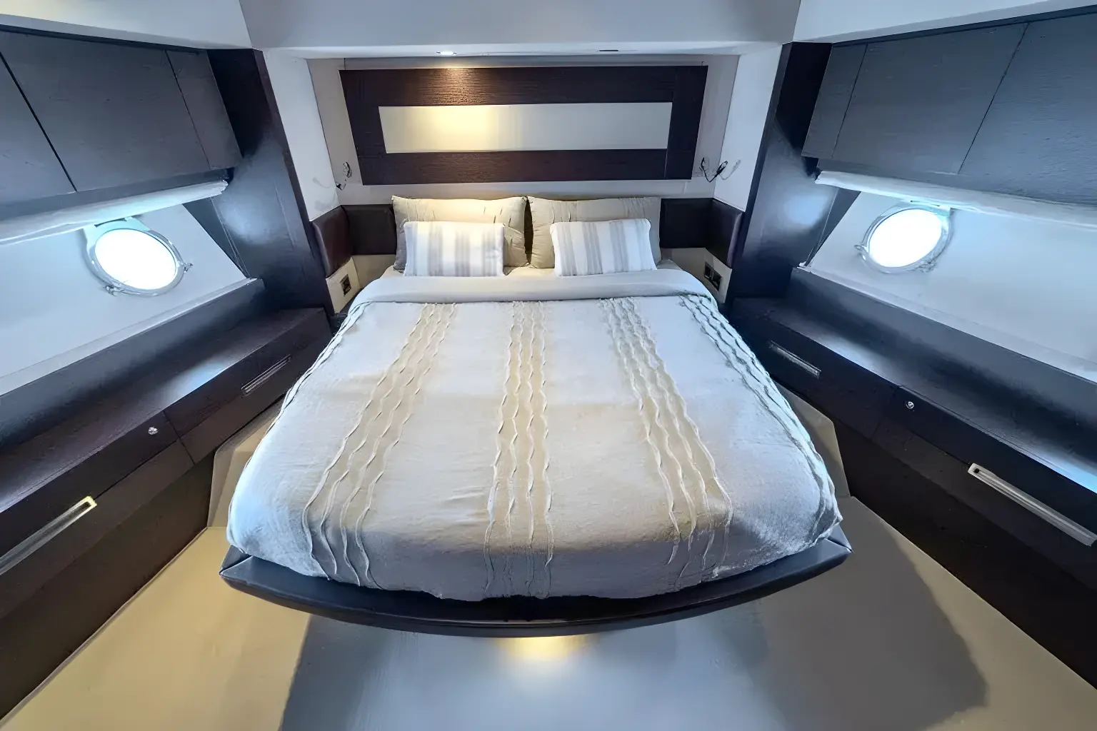 Thumbnail von Azimut 86s 9350818