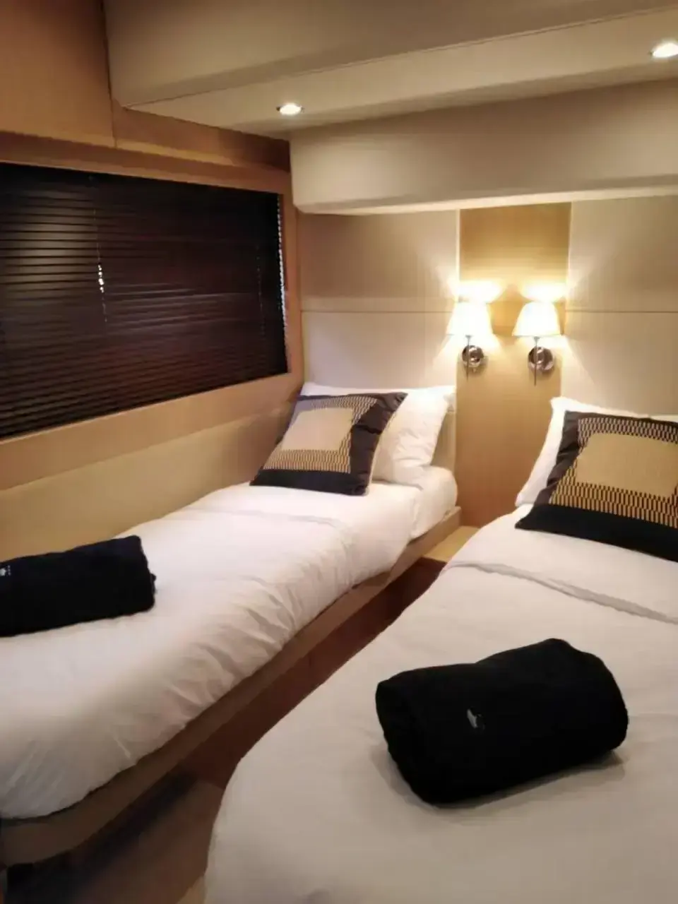 Thumbnail von Princess V62 8701367