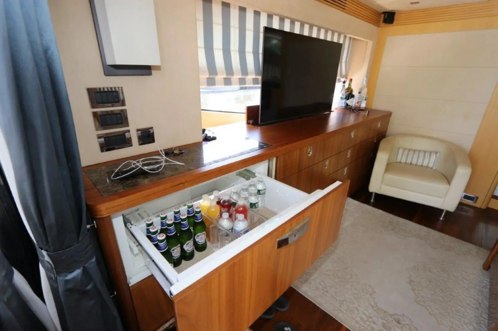 Thumbnail von Sunseeker 86 Yacht