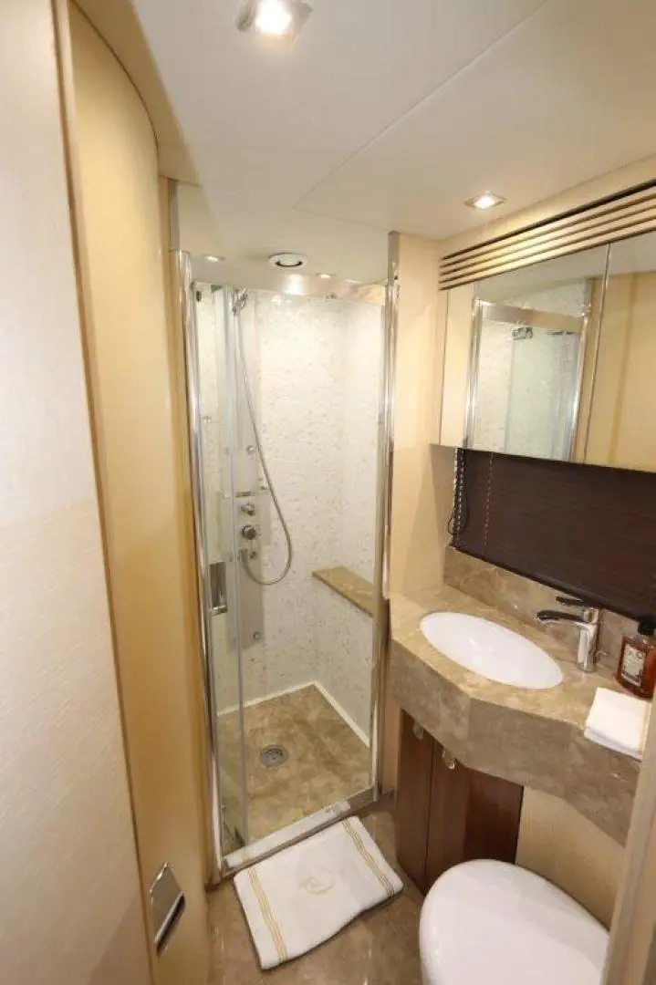 Thumbnail von Sunseeker 86 Yacht