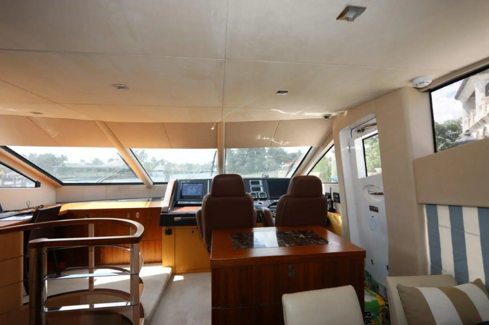 Thumbnail von Sunseeker 86 Yacht