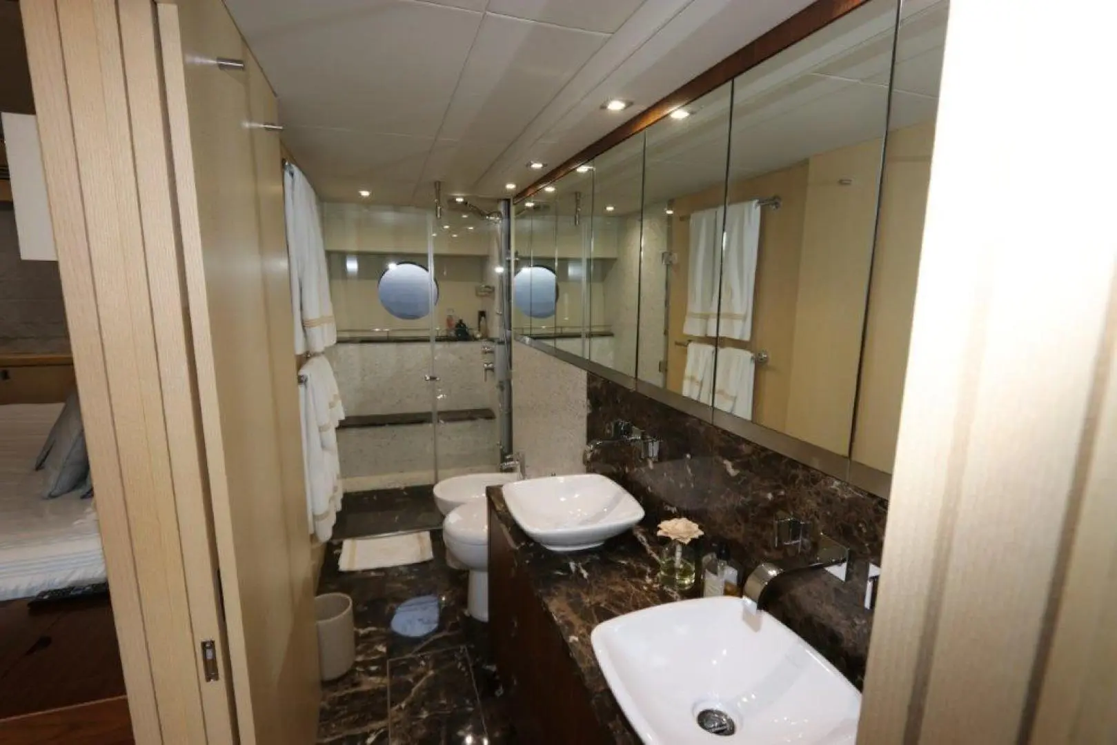 Thumbnail von Sunseeker 86 Yacht