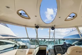 Thumbnail von Cruisers Yachts 520 Express